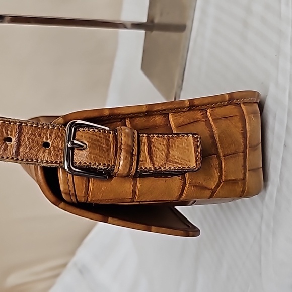 DOONEY AND BOURKE BAYOU COLLECTION SHOULDER BAG BFPM-06-396 - Picture 3 of 16